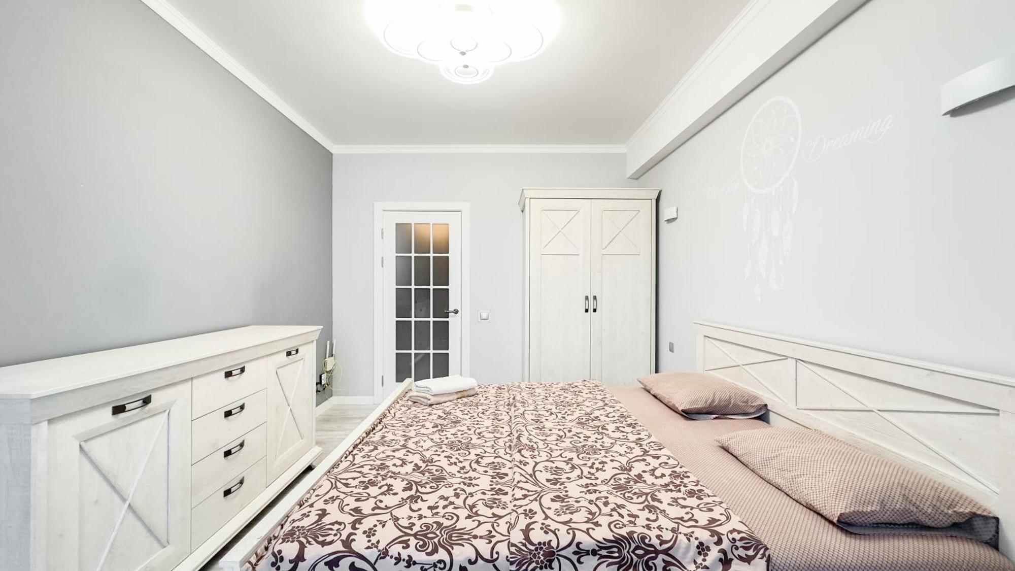 Blue Sky New Apartments In The Center تشيسيناو المظهر الخارجي الصورة