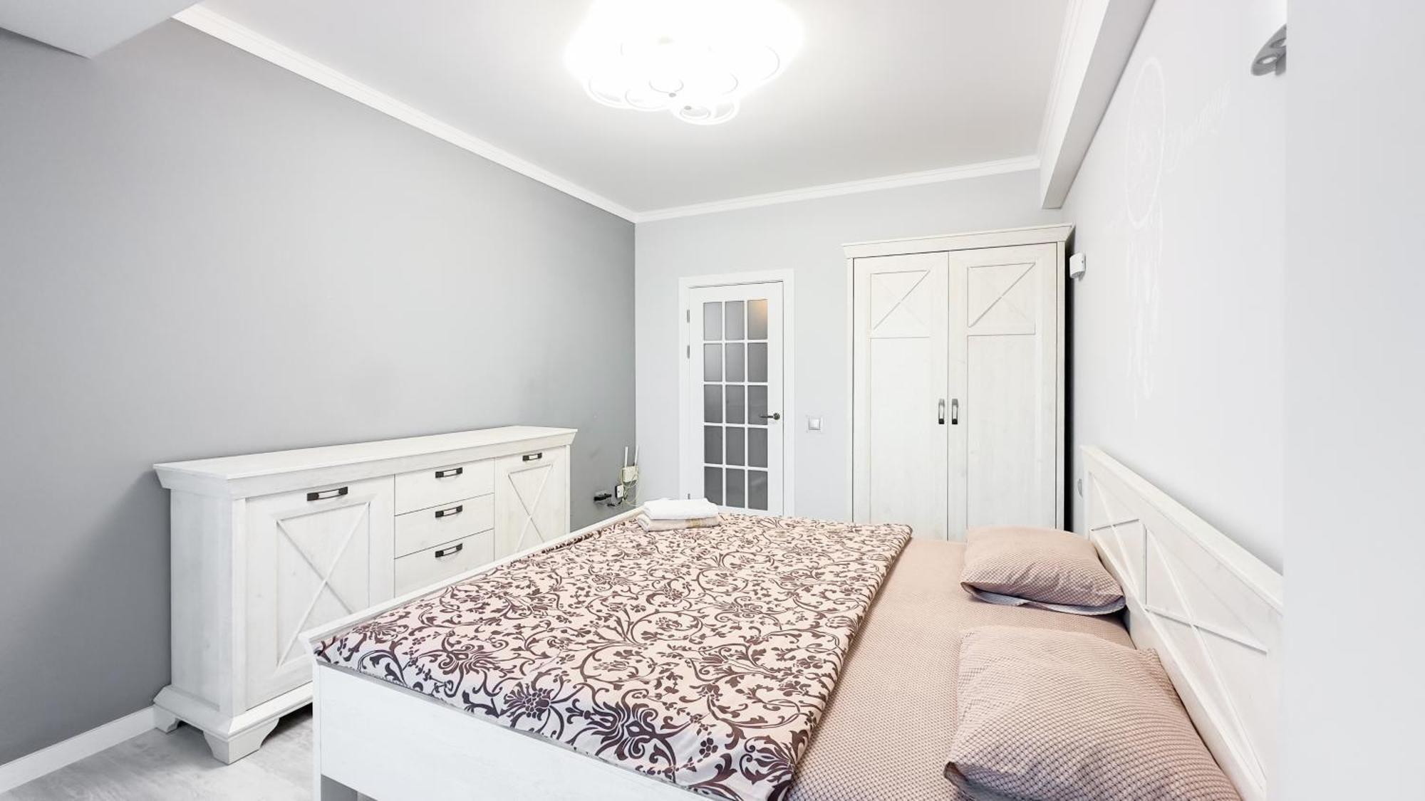 Blue Sky New Apartments In The Center تشيسيناو المظهر الخارجي الصورة