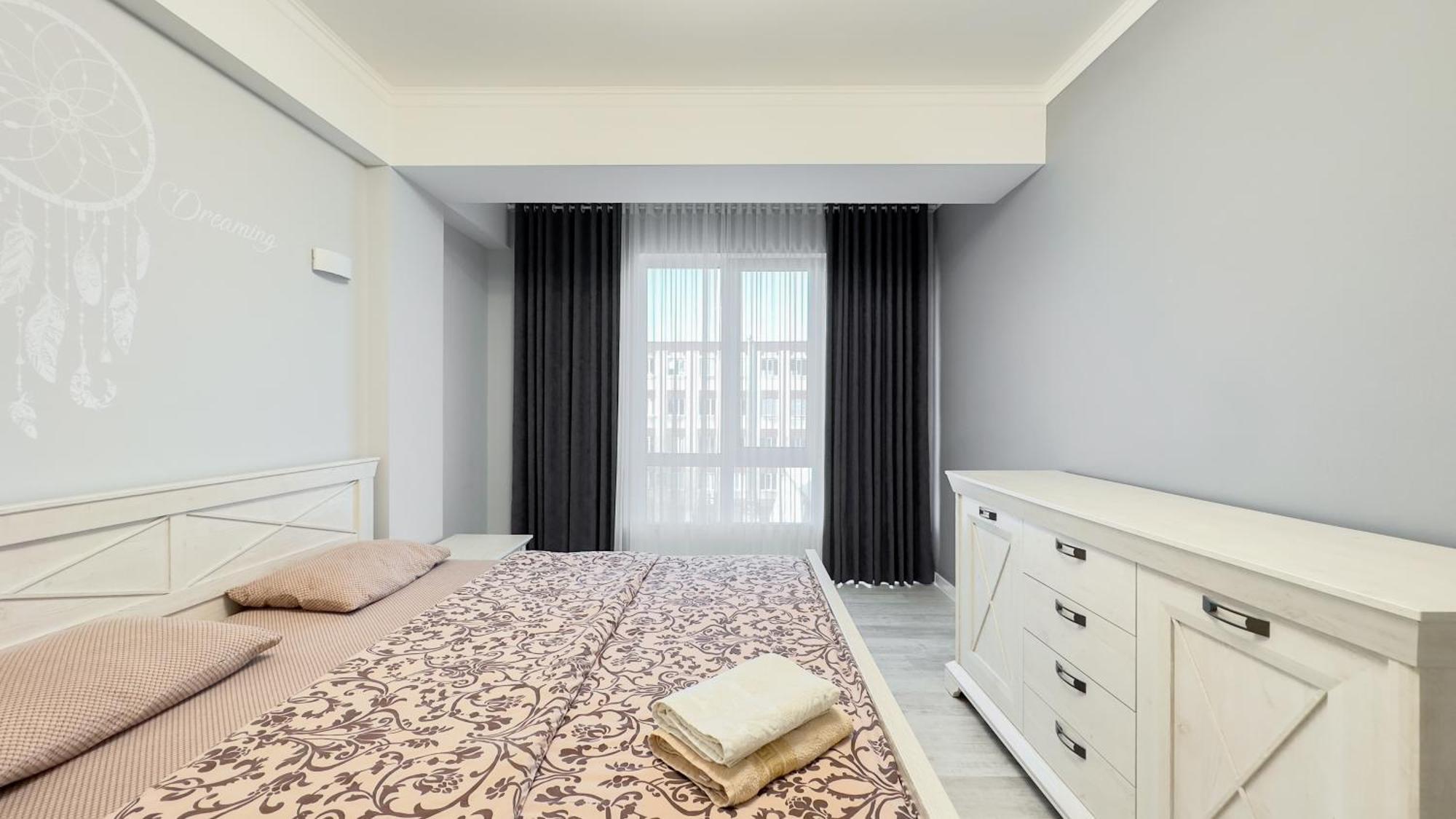 Blue Sky New Apartments In The Center تشيسيناو المظهر الخارجي الصورة